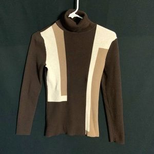 Vintage Retro Turtle Neck!